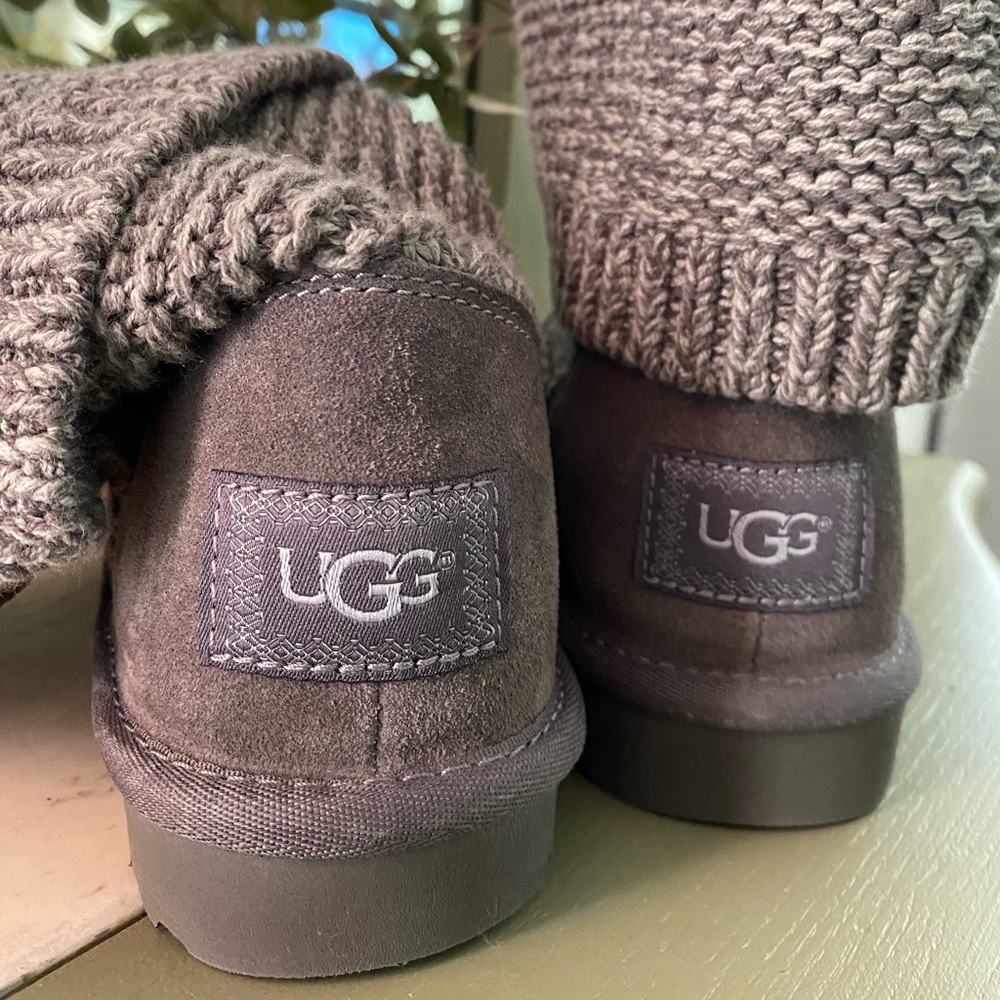 UGG Women’s Classic Cardy Boot